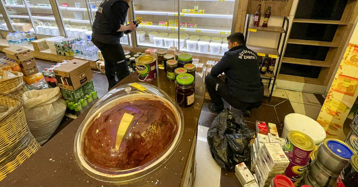 Diyarbakır'dason tüketim tarihi geçmiş gıdaları elkonuldu
