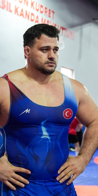 Rıza Kayaalp yarı finale yükseldi