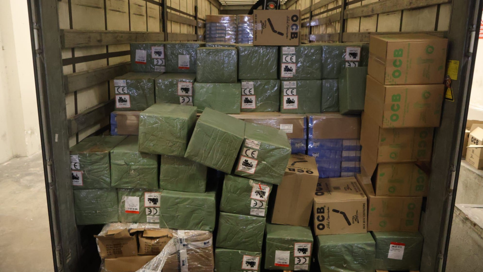 Kapıkule'de 33 milyonluk kaçak eşya yakalandı