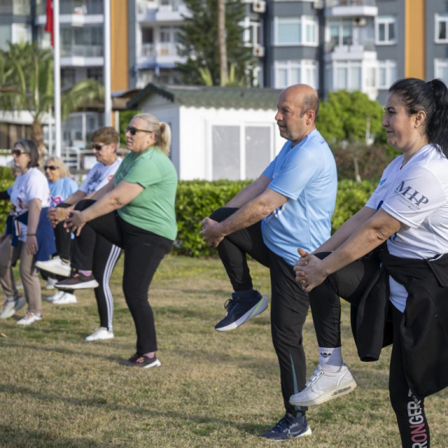 Mersin Büyükşehir'den "Sabah Sporu"