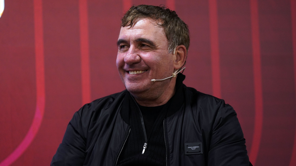 Romanya'da Hagi dönemi!