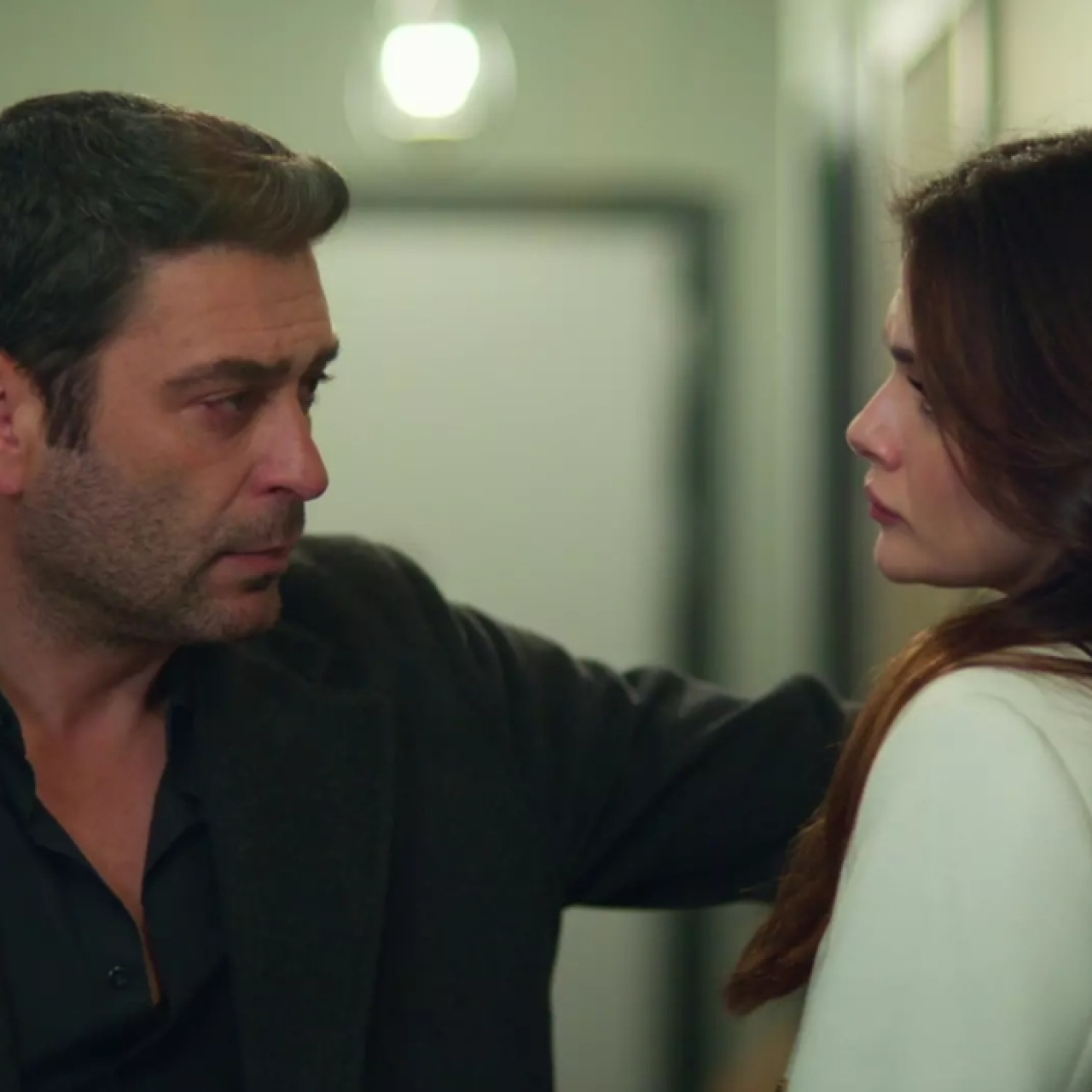 Bugün Uzak Şehir dizisi yeni bölümü yayınlanacak mı? Bu akşam Uzak Şehir var mı, yok mu? 20 Nisan 2026 Pazartesi Kanal D TV yayın akışı