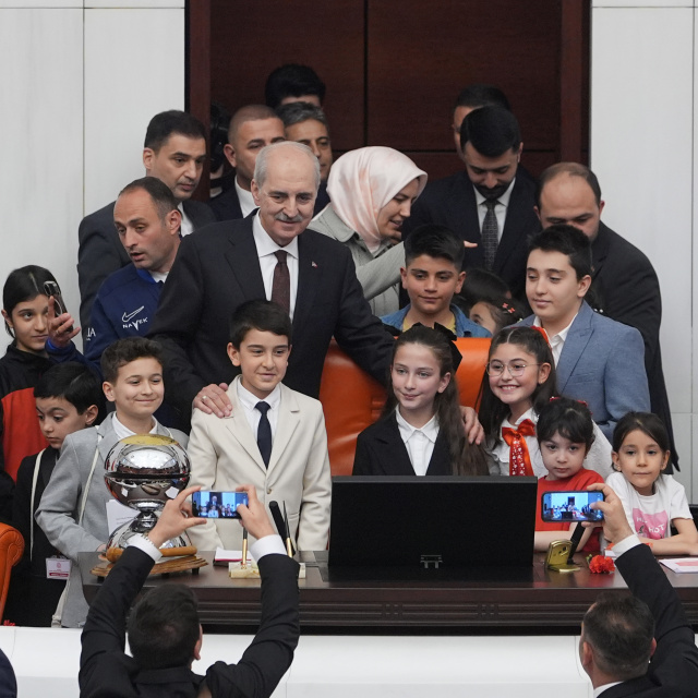 23 Nisan Çocuk Özel Oturumu