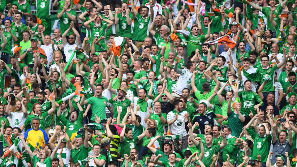 Sanatçılardan İrlanda - İsrail maçına tarihi çağrı!