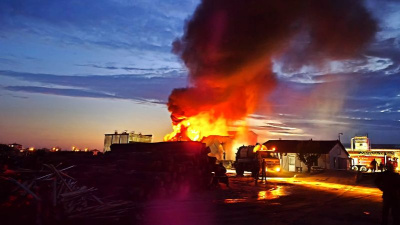Edirne'de korkutan fabrika yangını!