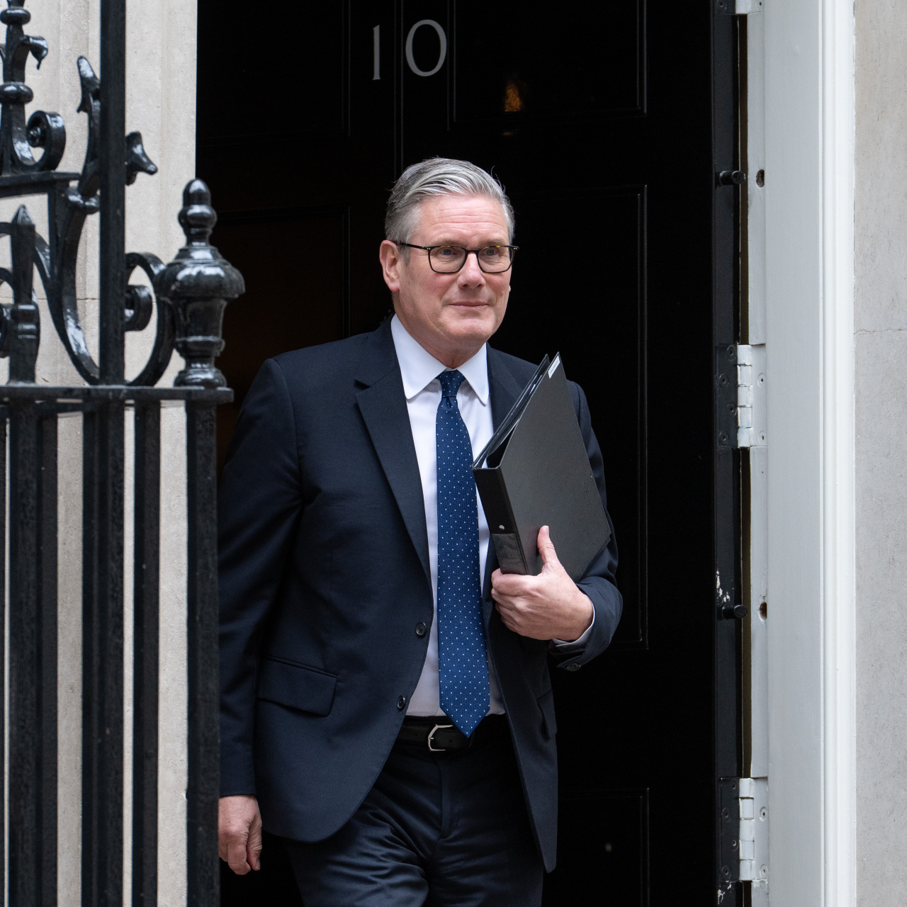 İngiltere Başbakanı: Bir kez daha özür diliyorum