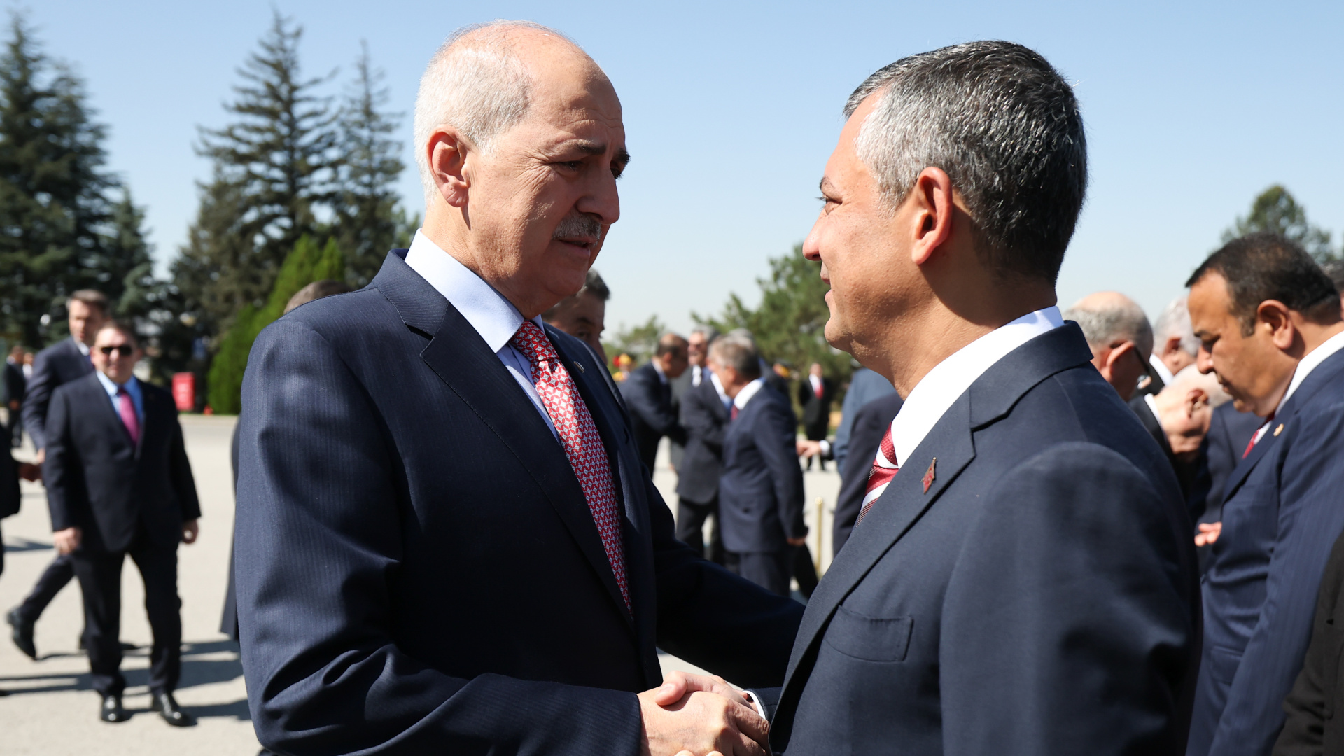 TBMM Başkanı Kurtulmuş ile CHP Lideri Özel Yarın Görüşecek