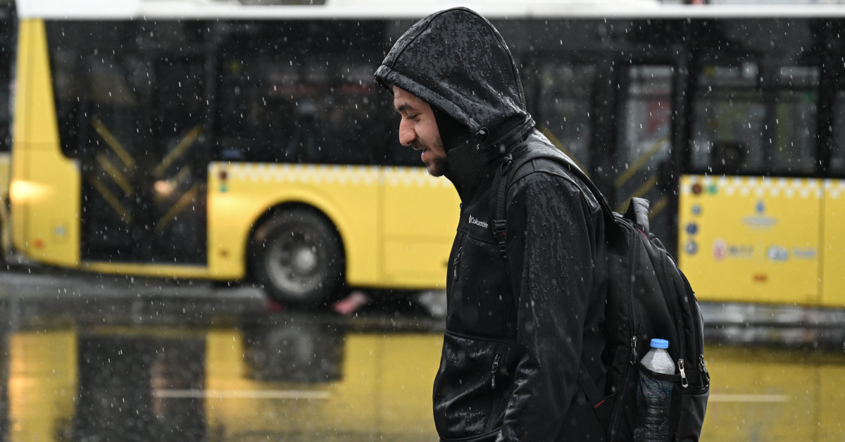 İstanbul'daakşam yağış! Tedbirli olunması gerekiyor