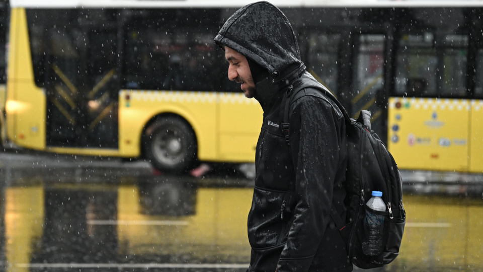 İstanbul'a akşam yağış geliyor!