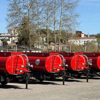 Orhaneli'nin kırsal mahallelerine su tankerleri