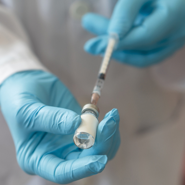 Yaşlılarda enfeksiyonlara karşı en etkili koruma aşı