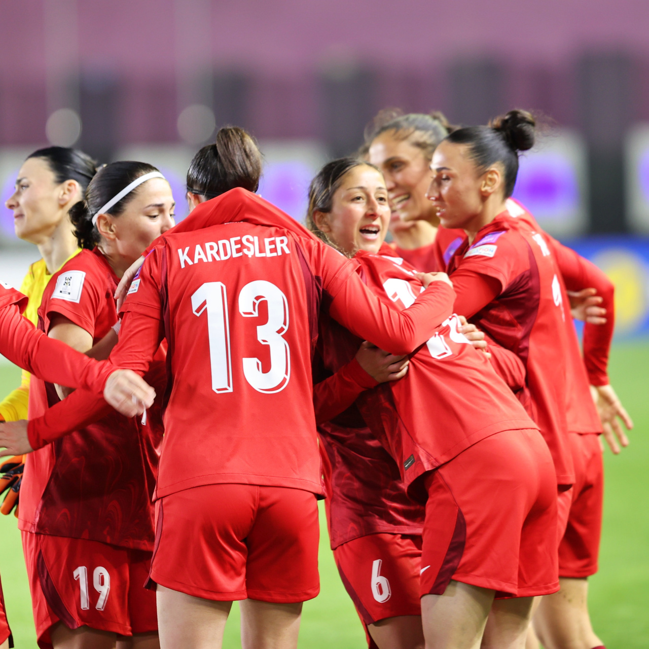 Kadın Milliler, FIFA'da 7 basamak yükseldi!