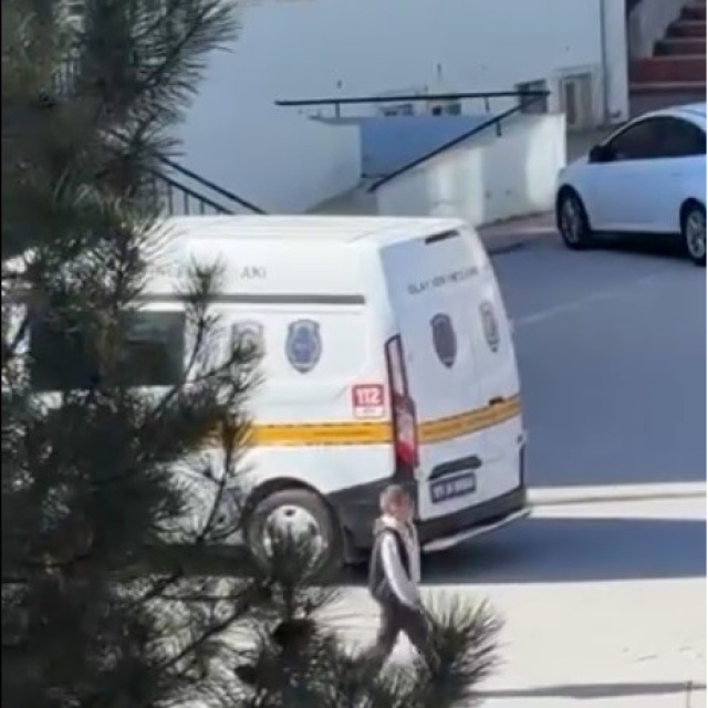 Okul tuvaletinde kurusıkı tabanca ve tehdit notu bulundu