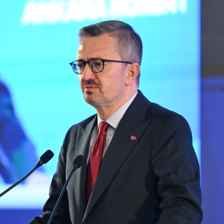 Duran'dan Özel'e tepki