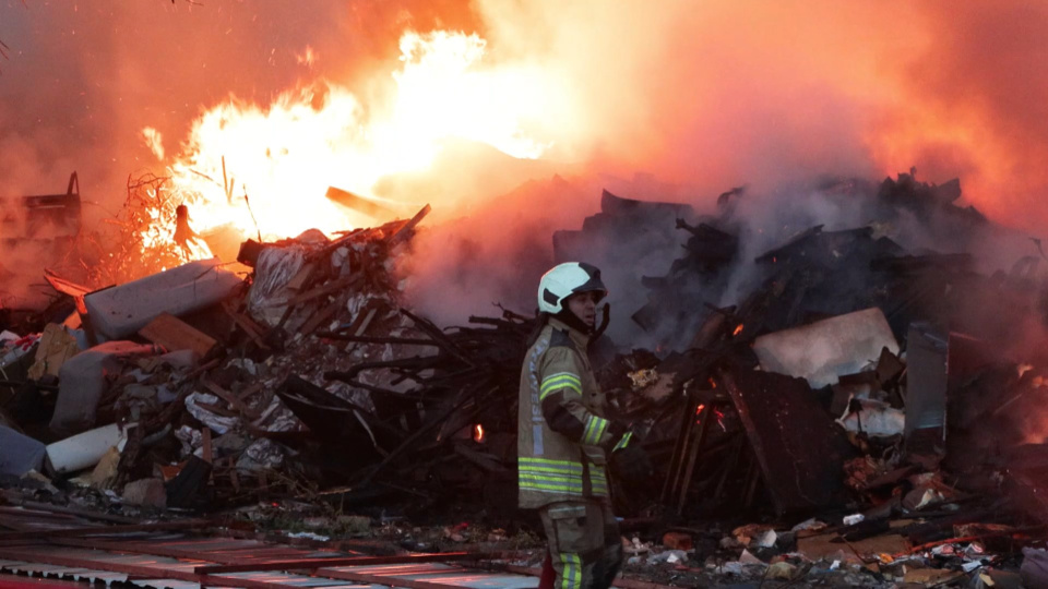 Kartal'da çöplükte yangın