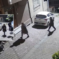 Çocuğa cinsel istismardan kaydı vardı! Bu sapığı bırakmayın!