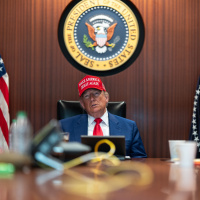 WSJ iddia etti: Trump Durum Odası'ndan uzaklaştırıldı