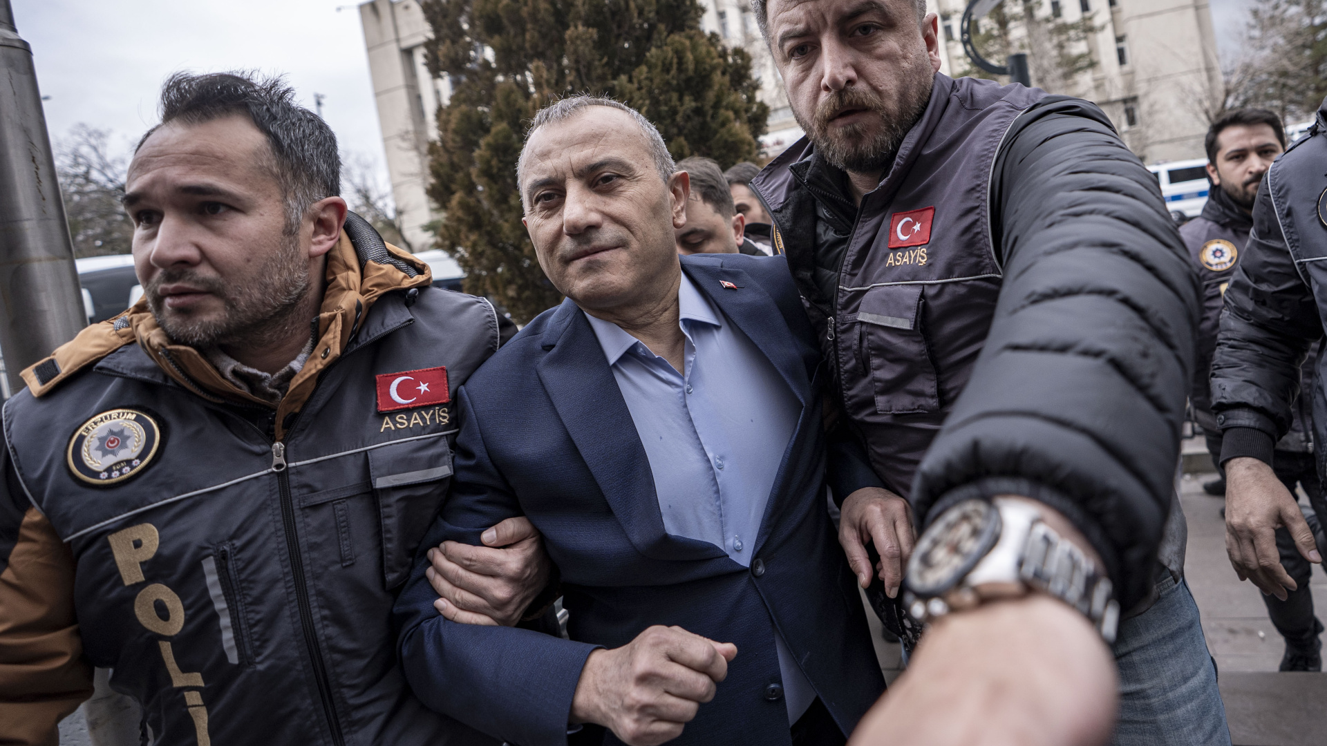 Eski Tunceli Valisi Tuncay Sonel'in eşi Handan Sonel için gözaltı kararı