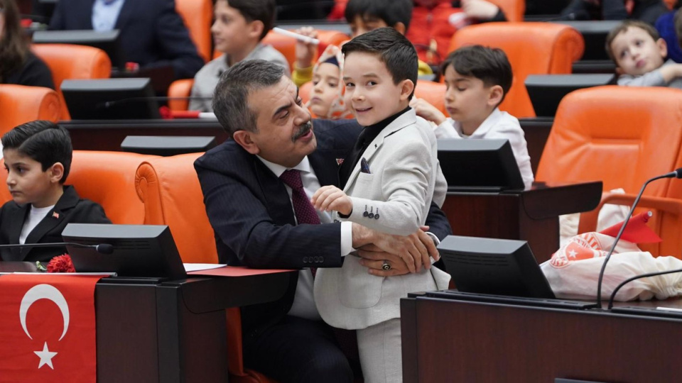 Bakan Tekin'den okullarda güvenlik açıklaması