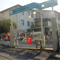 Yürekleri parçaladı! Ayser Çalık Ortaokulu'nda sessiz 23 Nisan