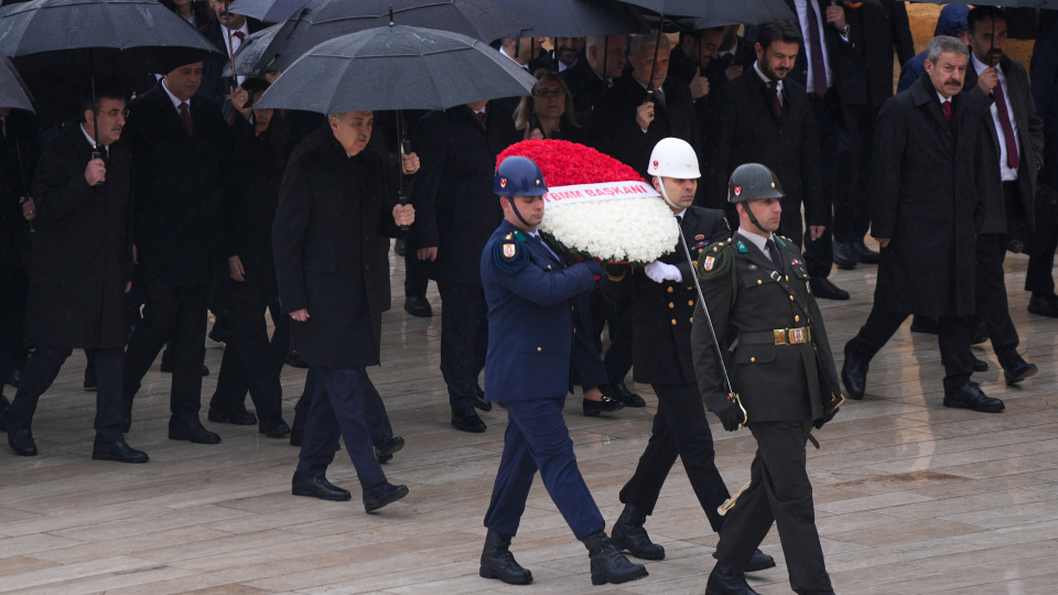 Devlet erkanı Anıtkabir'de