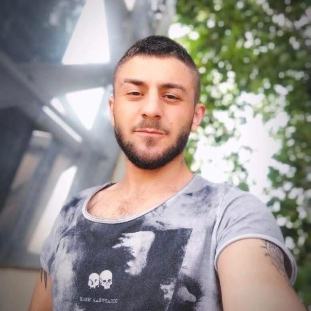 Evde çıkan yangında can verdi!