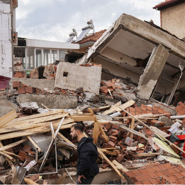 Eski bina yıkımlarında açığa çıkan asbest lifleri yıllar sonra hastalığa yol açıyor