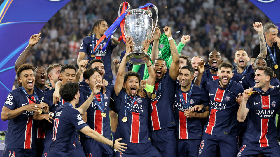 Avrupa şampiyonu PSG, yılın takımı seçildi!