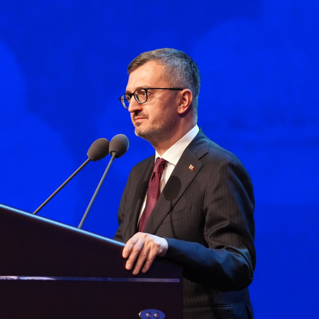 İletişim Başkanı Duran: Çocukların neşe ve sevinci aynı dili konuşur