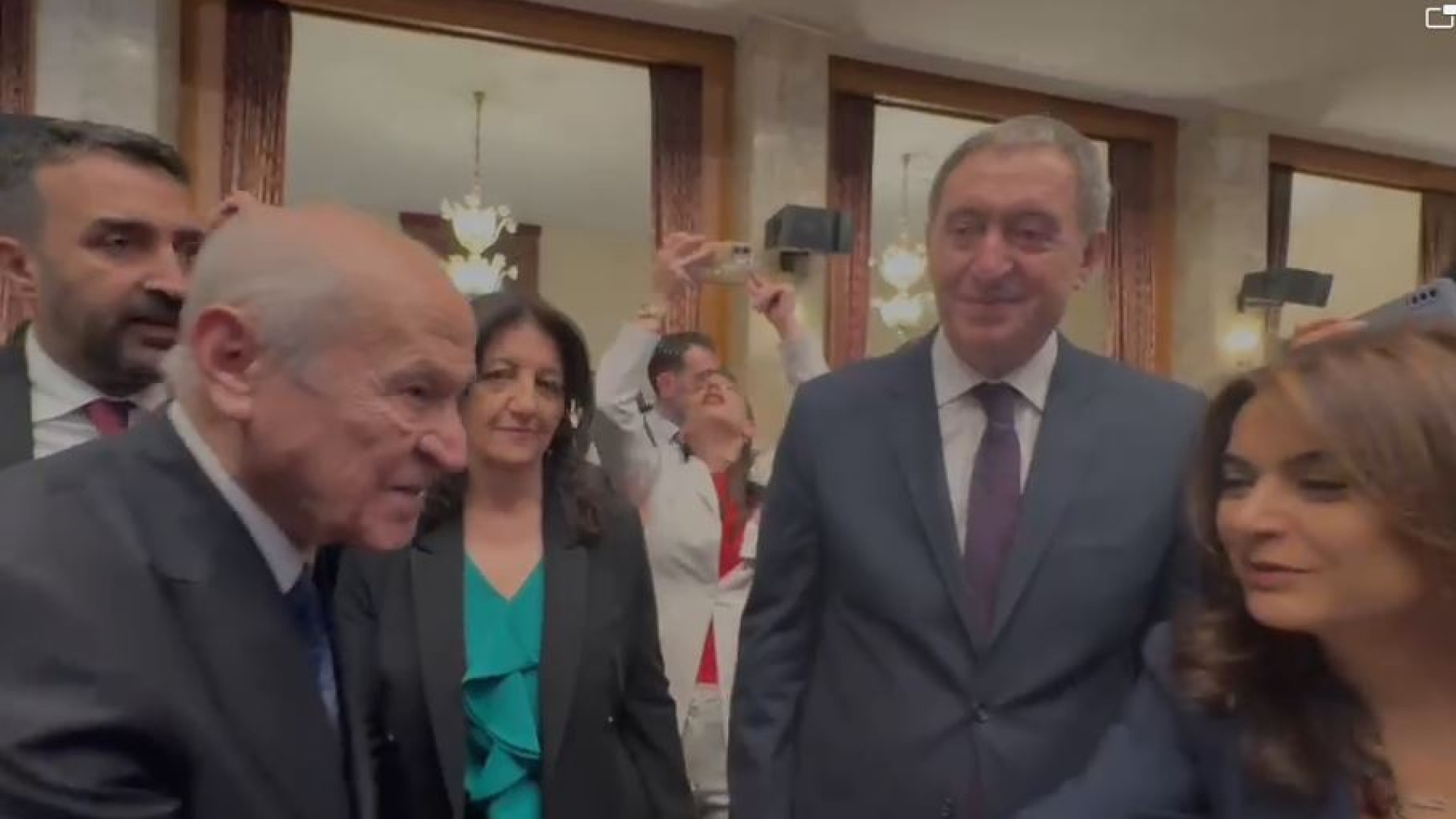 Bahçeli DEM'lilerin yanına geldi | Son dakika haberleri