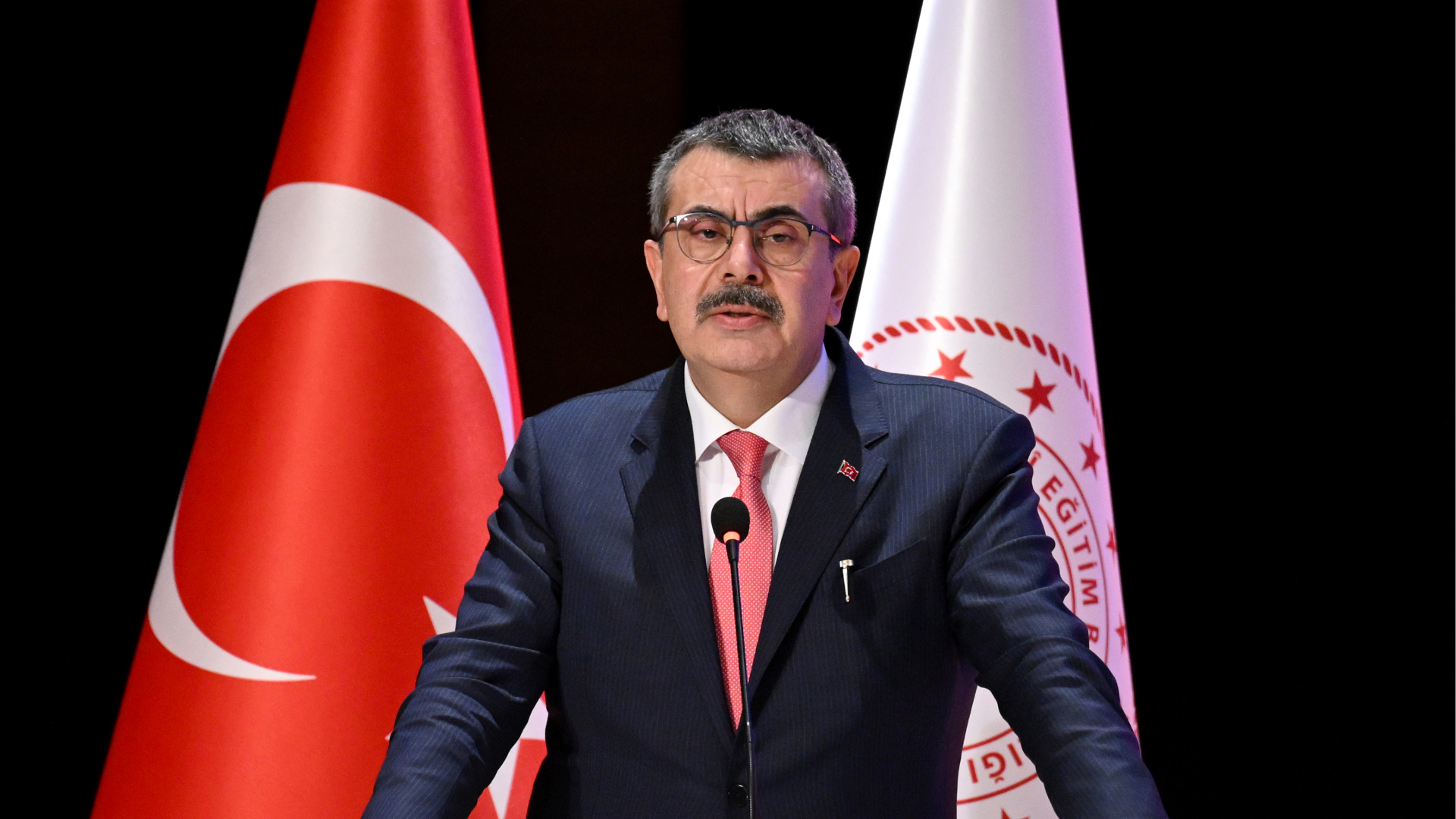 Okullarda yeni tedbirler: Bakan Tekin açıkladı