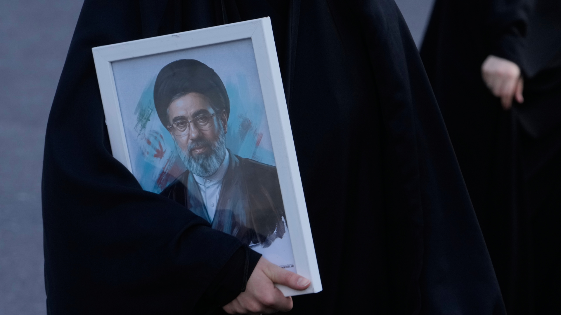 NYT: İran dini lideri Hamaney protez bacak ve yüz ameliyatı bekliyor