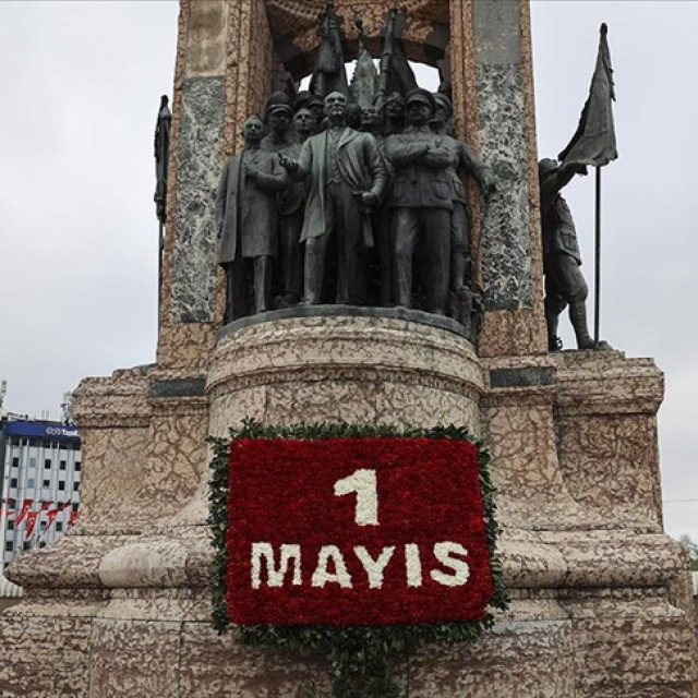 1 Mayıs resmi tatil mi?