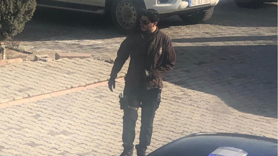 Kamuflajlı ve silahlı fotoğrafı ortaya çıktı!