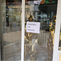“Cenazemiz var kapalıyız” kamuflesi! Kuyumcu vitriniyle kara para aklandı