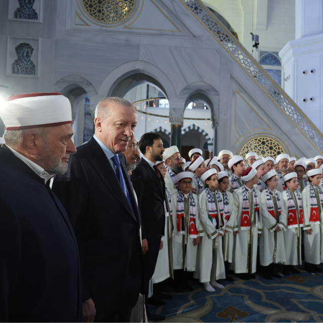 Hafızlık İcazet Merasimi'ne katıldı