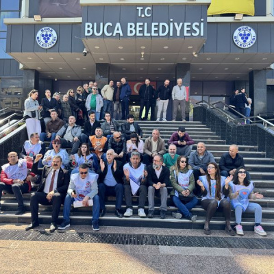 Buca'da memurlar alacakları için iş bıraktı