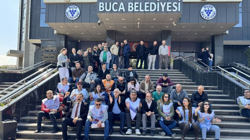 Buca'da memurlar alacakları için iş bıraktı