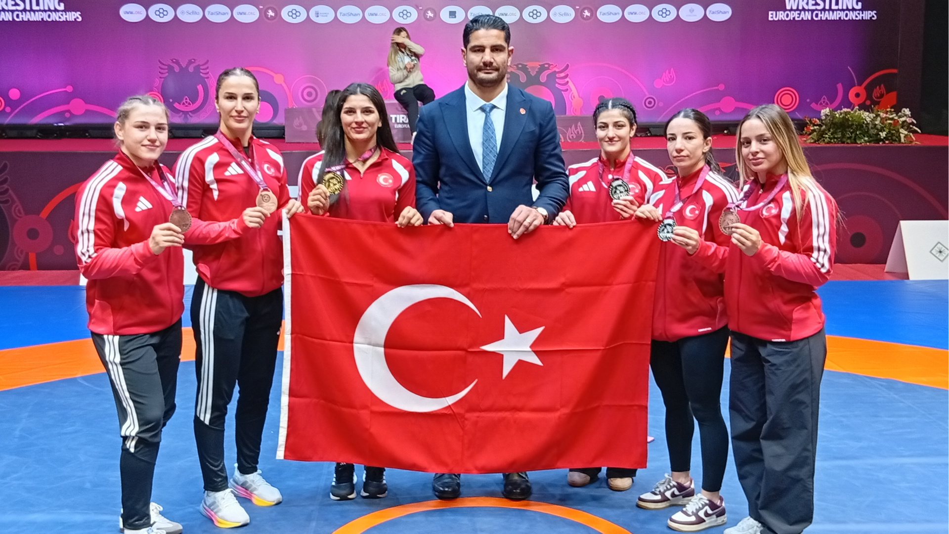Kadın Güreş Milli Takımı, Avrupa İkincisi Oldu
