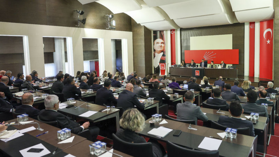 CHP'de gündem tüzükte değişiklik