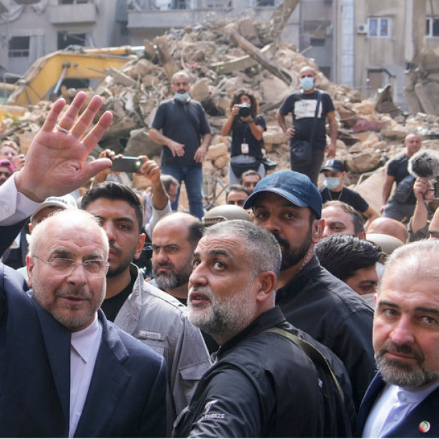 İran'da işler karmaşık: Masada uzlaşı kuliste savaş