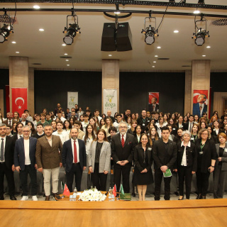 Doğa Koleji öğrencileri Doğa BAP’ta geleceğin çözümlerini sahneye taşıdı