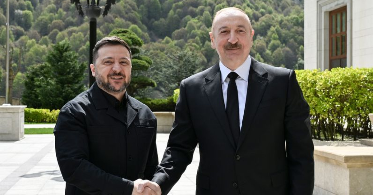 Aliyev ve Zelenskiy Azerbaycan'ın Gebele şehrinde görüştü | Dış Haberler