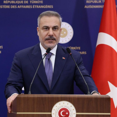 Bakan Fidan'dan diplomasi trafiği