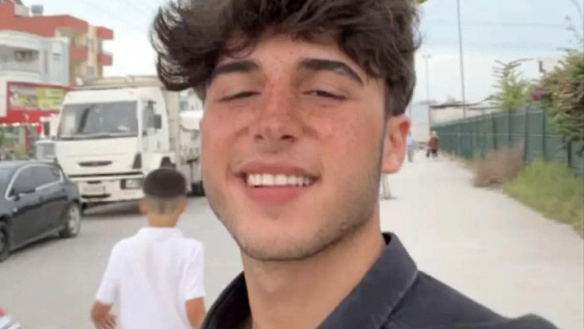 Konteynerde dehşet! Benzin döküp yaktılar! | Son d…