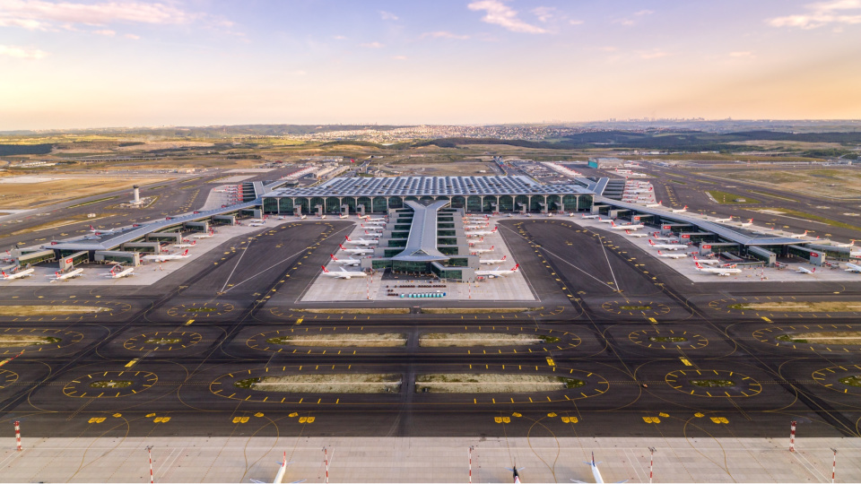 Yolcu kapasitesi 400 milyona yaklaştı