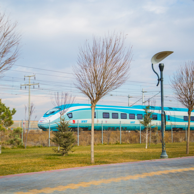 Üç yılda 2.4 milyon yolcu