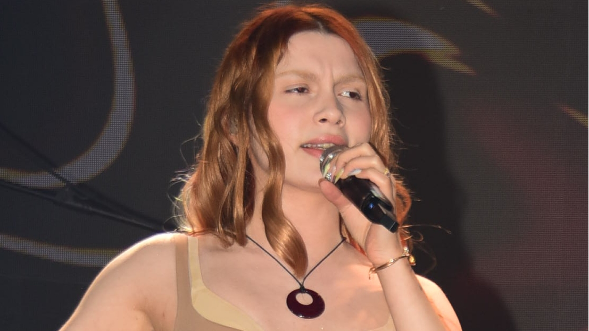 Aleyna Tilki: Şarkılarımdan çok ne giydiğim konuşuluyordu