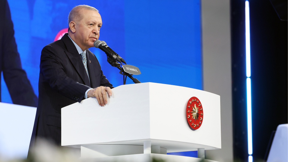 Cumhurbaşkanı Erdoğan'dan Trump'a geçmiş olsun mesajı