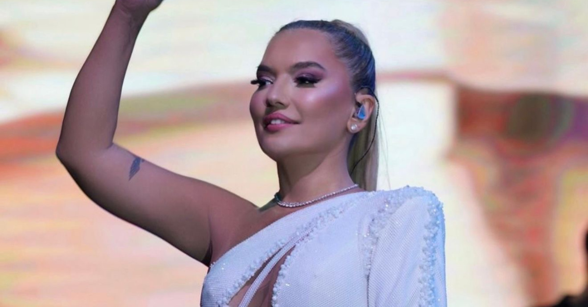 Demet Akalın: Konser Maratonu ve Yeni Proje